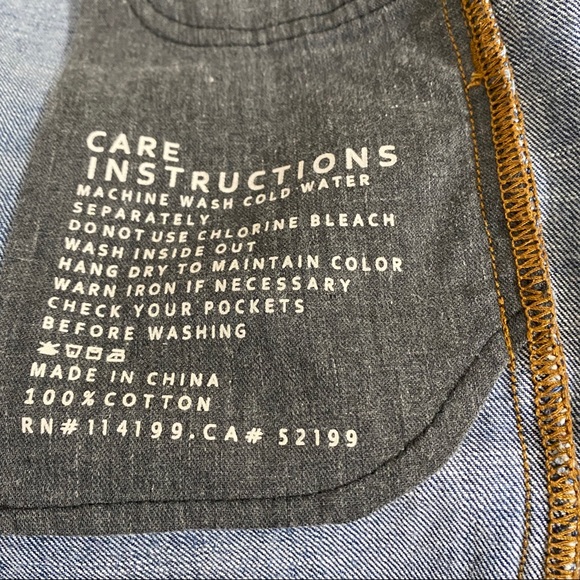 Quiksilver Straight Fit Demin Jeans (25) - Picture 13 of 14